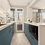 Cozy Sea Garden Апартамент *