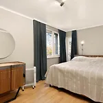 Апартамент Cozy Sea Garden Варна