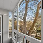 Апартамент Cozy Sea Garden *