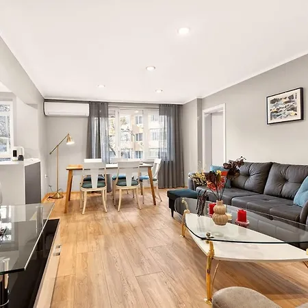 Cozy Sea Garden Apartmán *