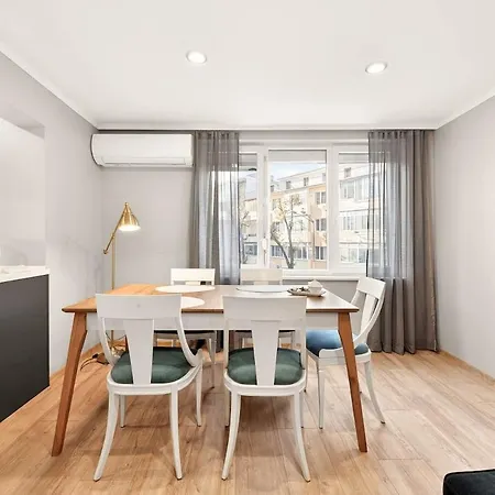 Cozy Sea Garden Varna